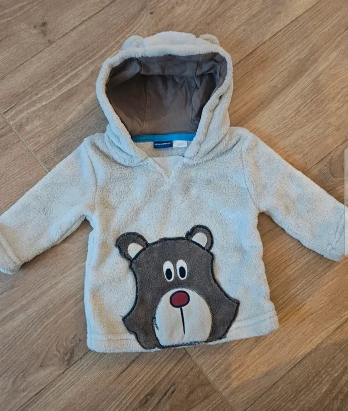 Pull bebe 6-9 mois
