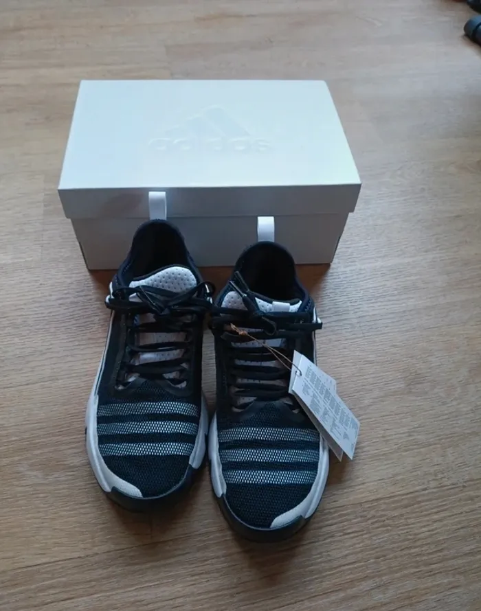 Baskets sneakers adidas trae basketball - photo numéro 4