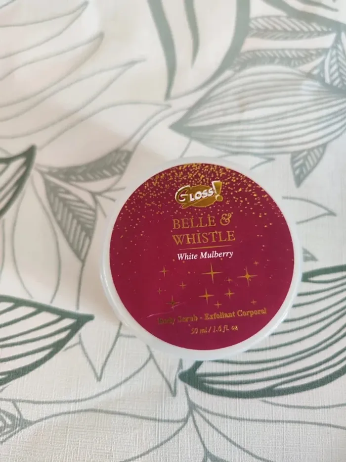 Gloss! exfoliant corporel 50ml  à utiliser 12 mois après ouverture