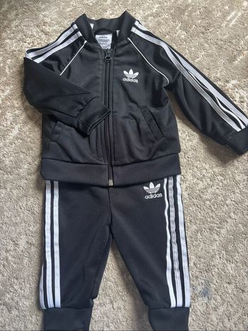 Ensemble adidas