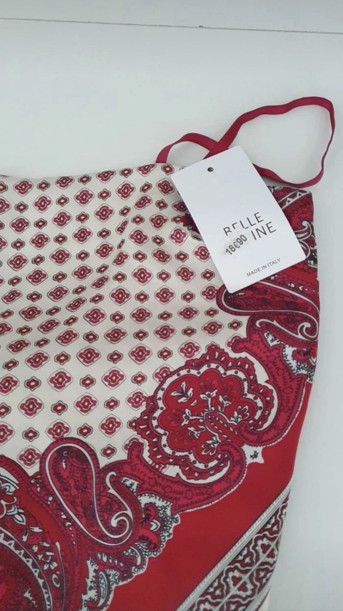 Haut neuf en taille unique - photo numéro 4