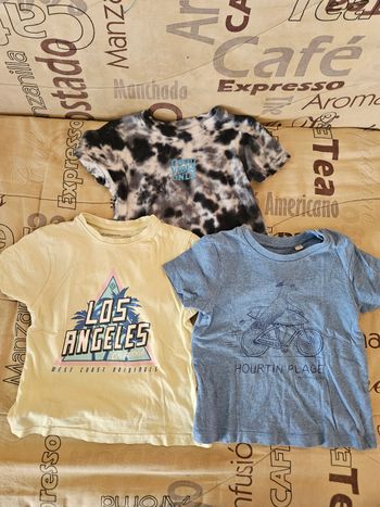 T-shirt garçon taille 3/4 ans très bon état