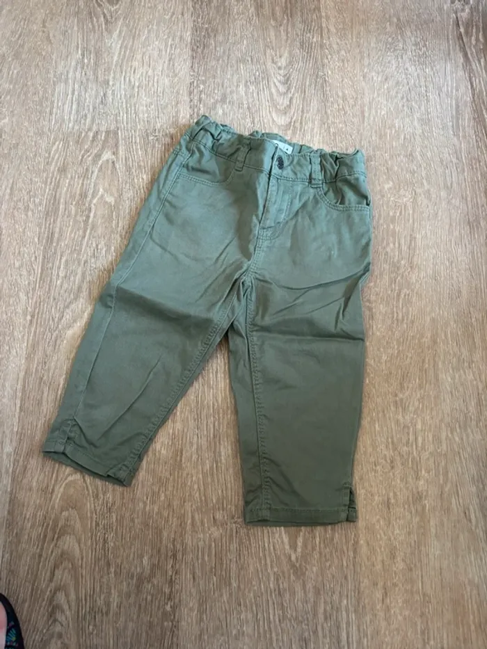 Pantacourt kaki 4 ans