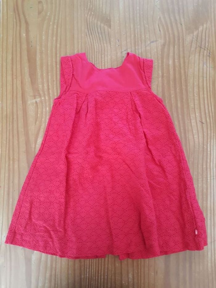Robe rose