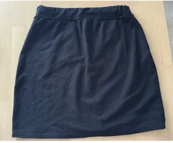 Mini jupe noire cloothes S