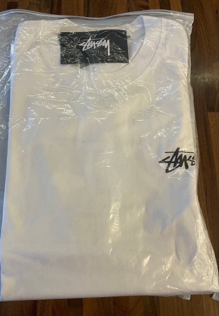 Tee shirt stüssy - photo numéro 3