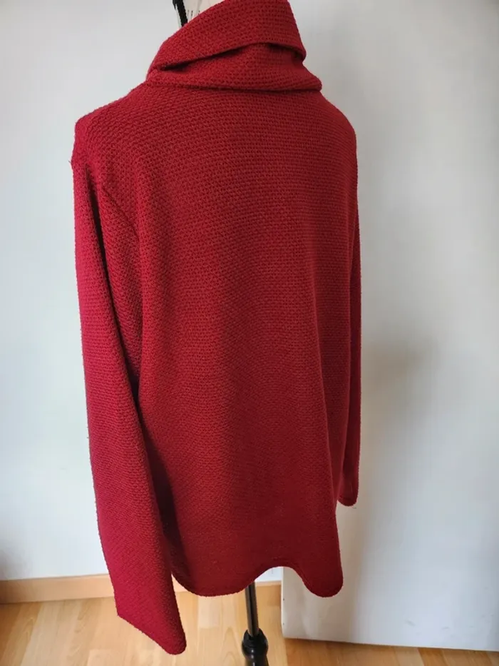 Superbe Pull rouge asymétrique avec col large – Taille Unique - photo numéro 5