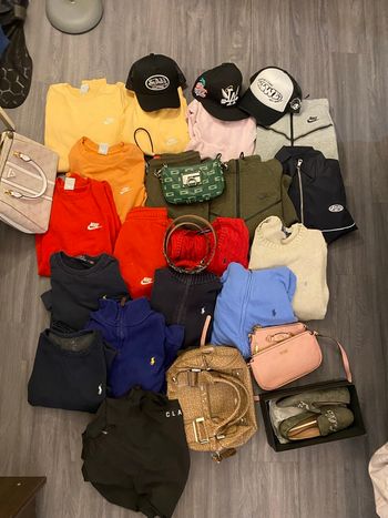 Lot/ballot de vêtements Ralph Lauren nike carhartt guess