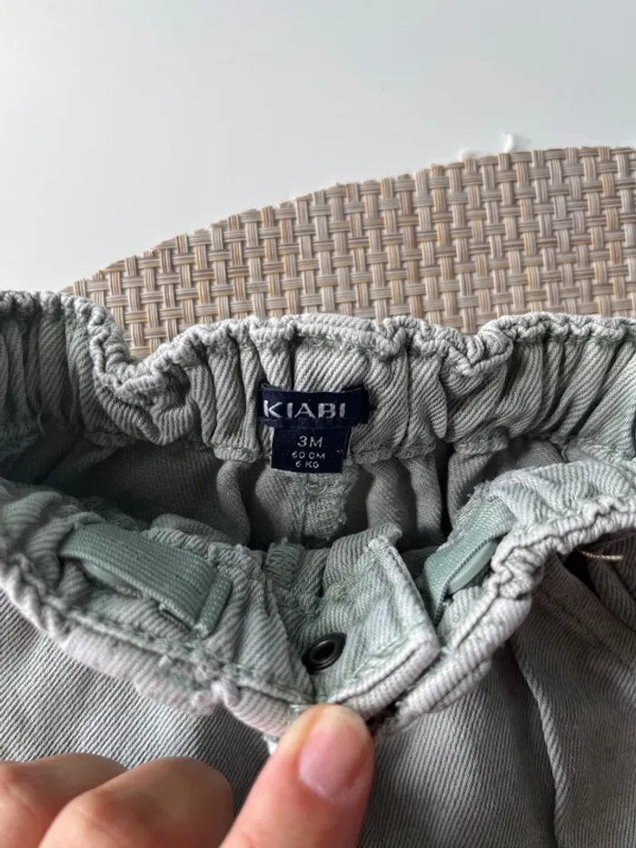 2 pantalons taille 3 mois - photo numéro 3