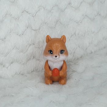 Figure loose Barbie Playset Let's Go Camping Squirrel With Eating Motion EUC Mattel