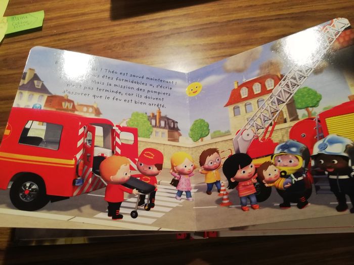 Livre petit heros - photo numéro 3