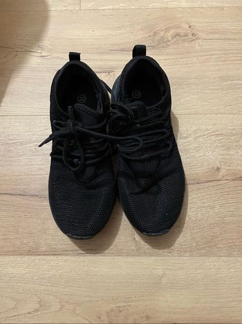 Baskets noires