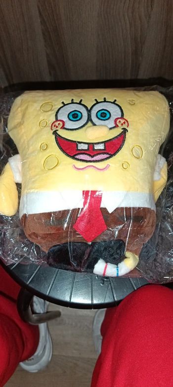 Peluche Bob l éponge