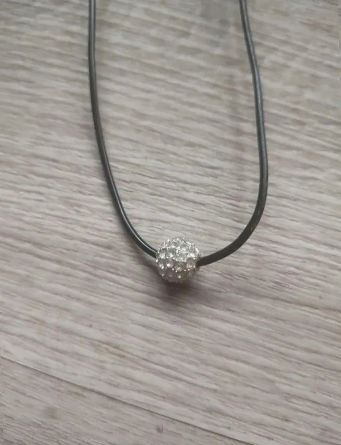 Collier fantaisie boule avec strass - photo numéro 2