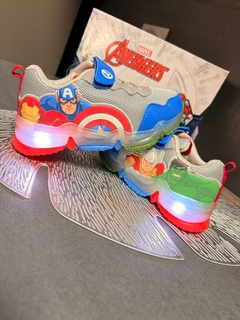 Basket Marvel lumineux 