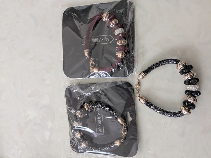 Lot de trois beaux bracelets neufs. - photo numéro 2