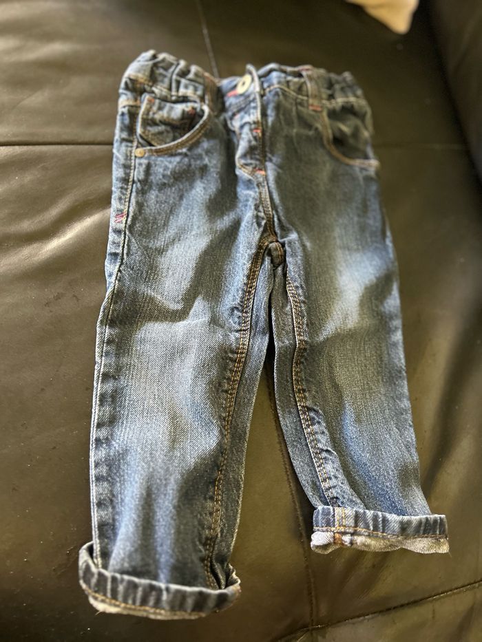 Lot jeans 18 mois - photo numéro 3