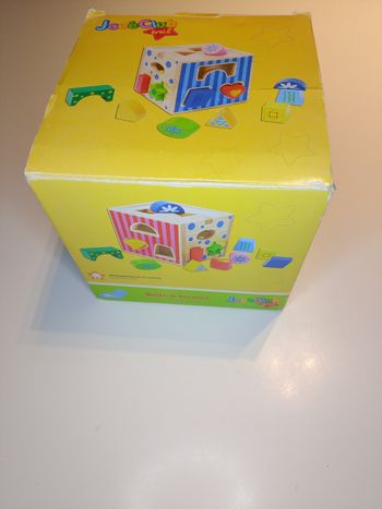 Boîte à formes joué club éveil complet