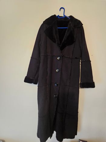 Manteau long chaud doublé façon
mouton - Noir - Taille 40/42