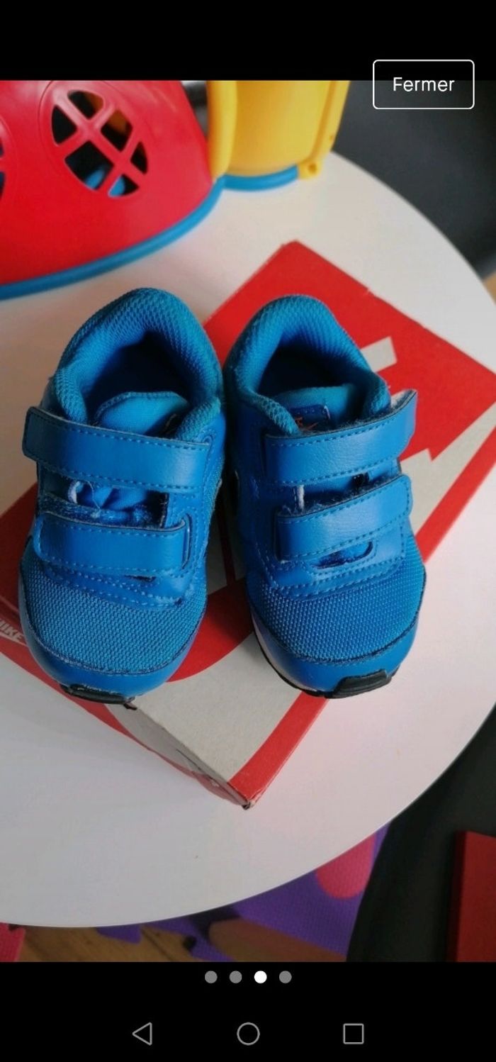 Chaussure Nike baby p 19 - photo numéro 2
