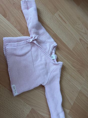 Brassière en tricot , taille naissance , neuf