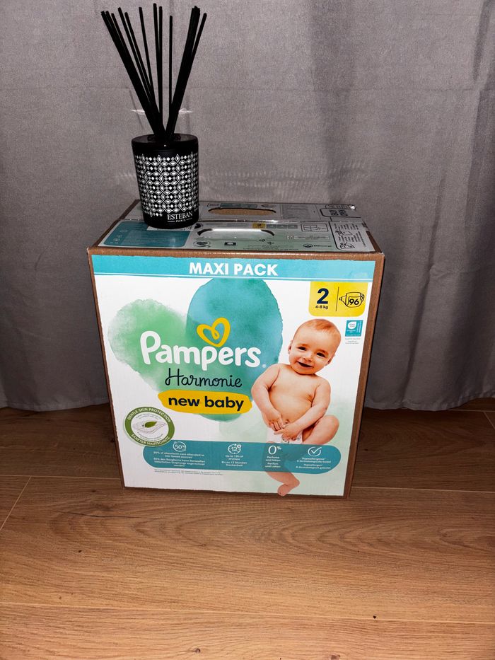 Maxi-Pack De 96 Couches Pampers Harmonie.