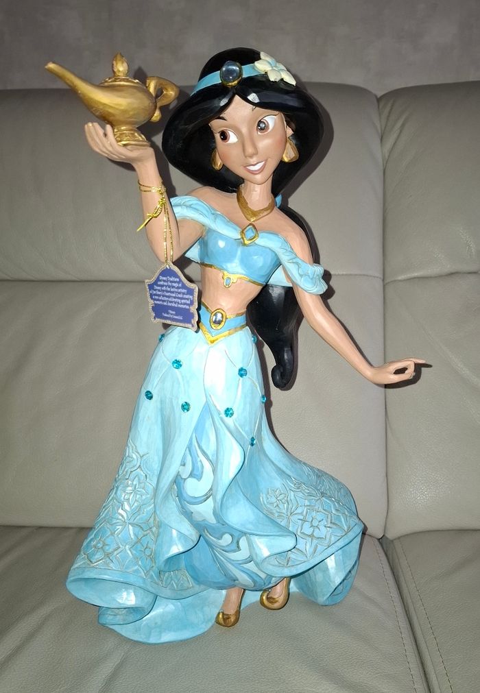 Figurine Jasmine d Aladdin Disney tradition