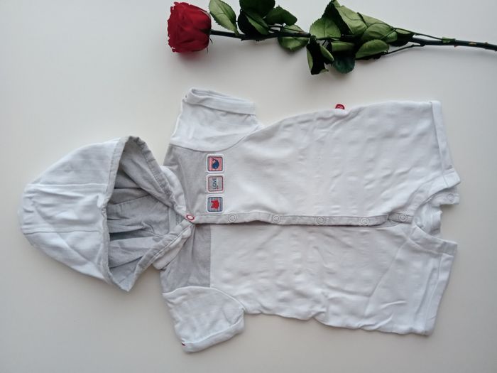 Combinaison cosmonaute 3 mois neuve - photo numéro 2