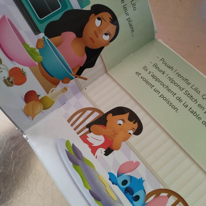 Livre enfant Disney baby mes premières histoires Stitch - photo numéro 2