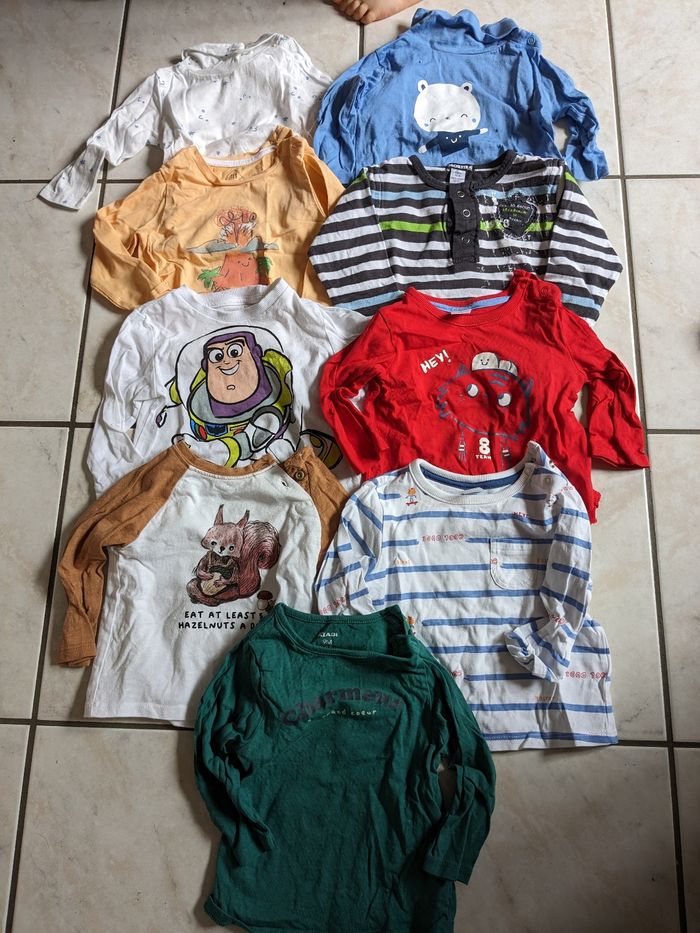Lot t-shirts manches longues 9 mois