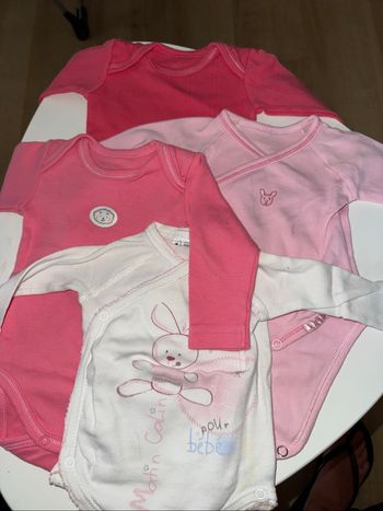 Lot bodies bébé fille naissance