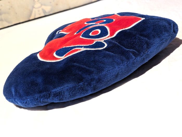 Petit Coussin Bleu Foncé Petit Cœur Rouge Centre Ecriture Love Amour Accessoire Petits Enfants Bébés - photo numéro 4