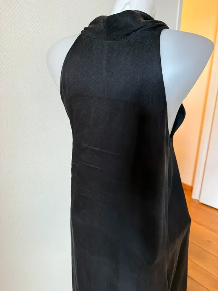 Robe noire naf naf en bon état taille 36 - photo numéro 5