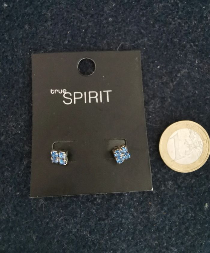 Puces d'oreilles à strass - photo numéro 2