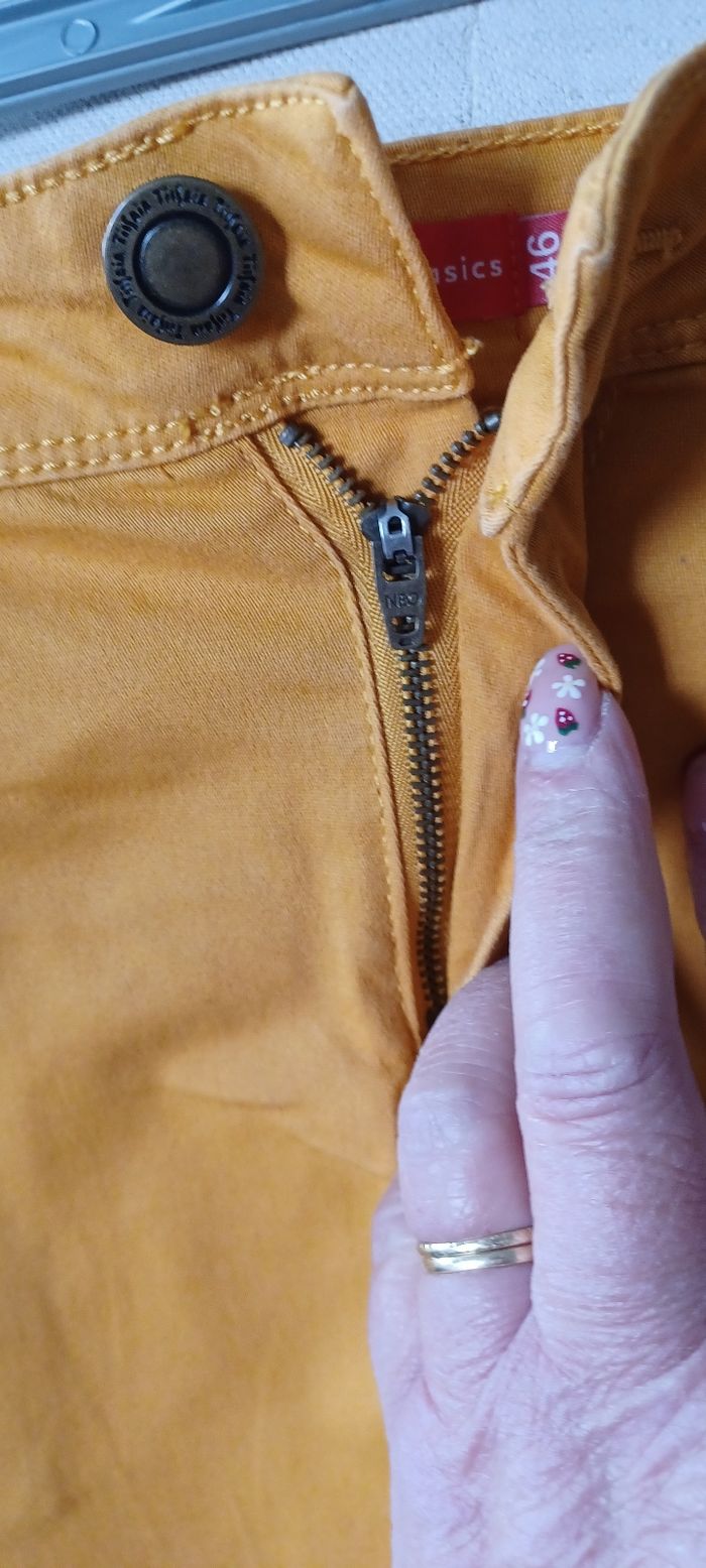 Très belle jupe courte femme T 46 - photo numéro 4