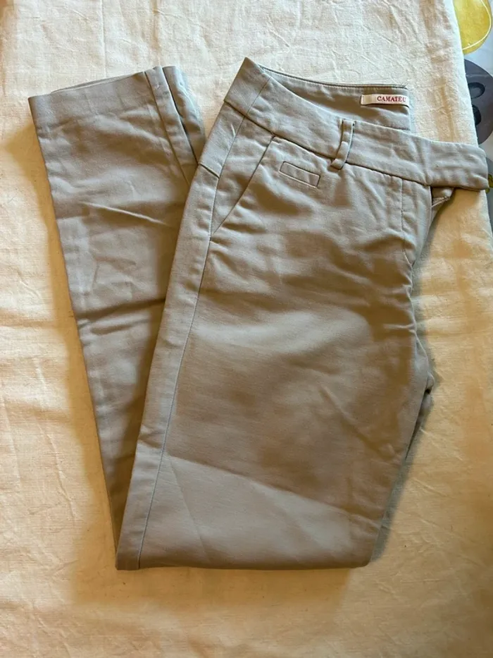 Pantalon crayon beige