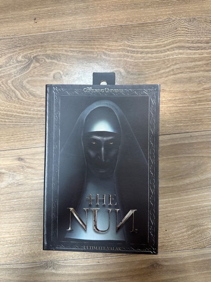The Conjuring - La Nonne - Ultimate Valak - NECA - photo numéro 2