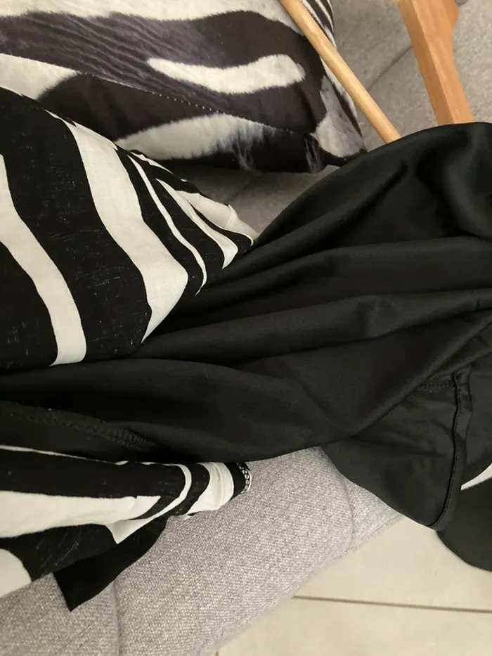 Robe midi à motifs géométriques noir et blanc cassé taille 38 - photo numéro 5
