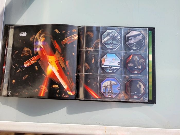 Superbe classeur collection Star Wars de 56 jetons Pogs, complet - photo numéro 7