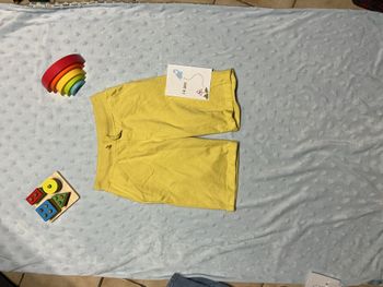 short jaune taille élastique lien de serrage 14 ans orchestra