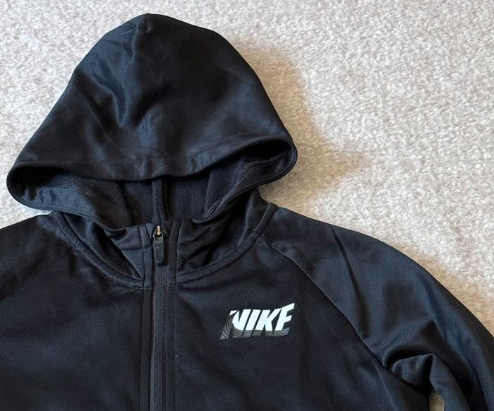 Veste à capuche Nike taille M 10-11 ans excellent état - photo numéro 7