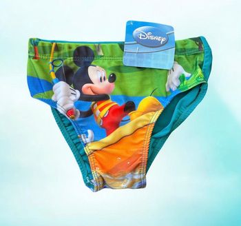 Slip de bain taille 6 ans 