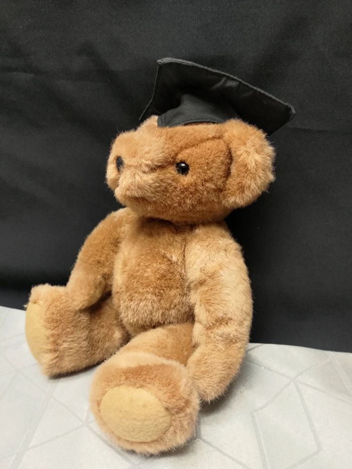 Ours de graduation Asquiths of Windsor - Made in Korea - photo numéro 2
