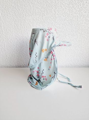 Hema - Casquette anti UV avec rabats et cordelette (3/4 ans)