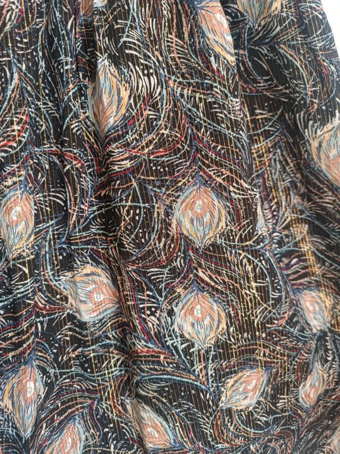 Short taille haute noir métallisé à motif plumes Promod Taille 38 Neuf avec étiquette - photo numéro 3