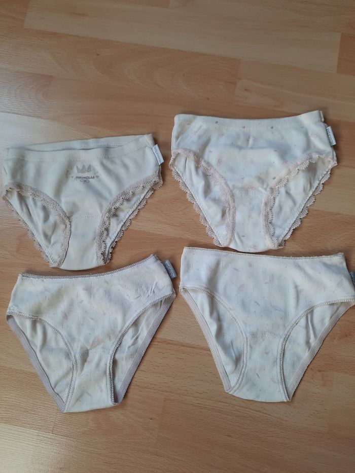 Lot de 4 culottes Absorba 4ans