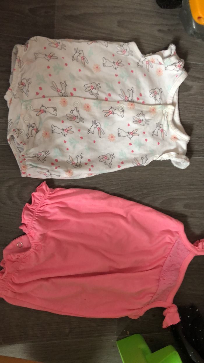 Lot vêtement 1mois fille - photo numéro 4