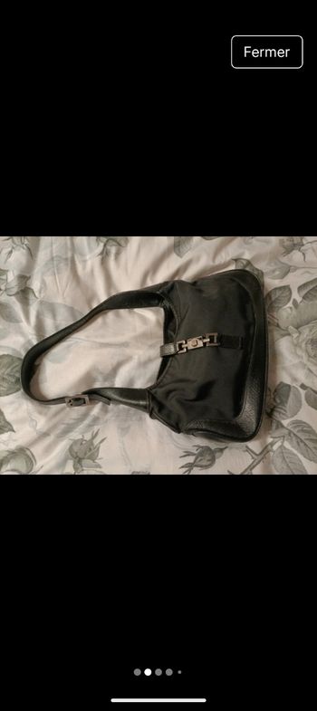Sac Gucci vintage  en très très bon état et très joli à sortir