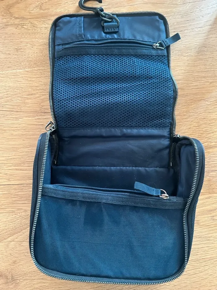 Trousse de toilette tommy hilfiger - photo numéro 2