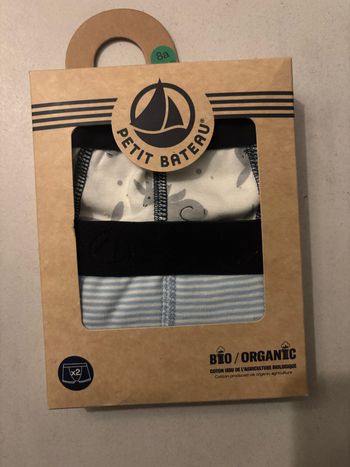 Lot de 2 boxers garçon ,petit bateau 8 ans